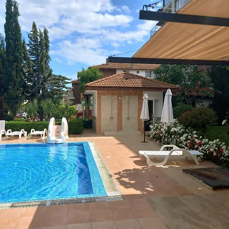 Apollon-6 Sea Breeze Apartman *