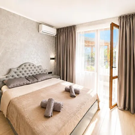 Apolon-7 Sea Breeze Apartament
