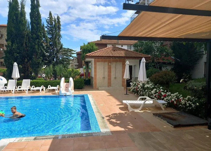 Apolon-7 Sea Breeze Appartamento *